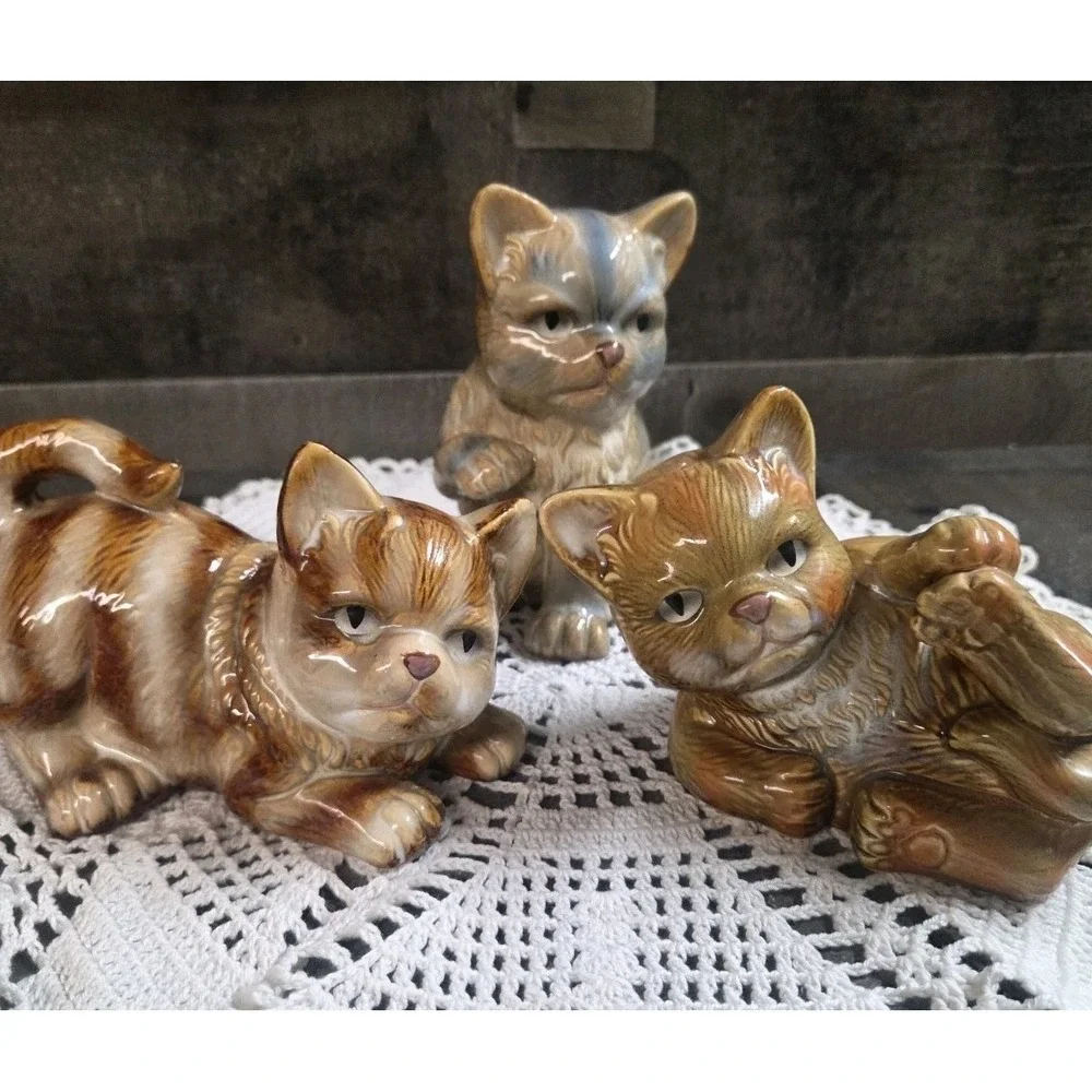 Vintage Cat Figurines Striped Great Faces Ceramic Tabbies Set of 3